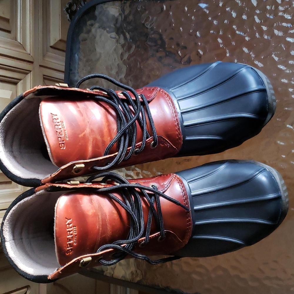 SPERRY BOOTS 🥾